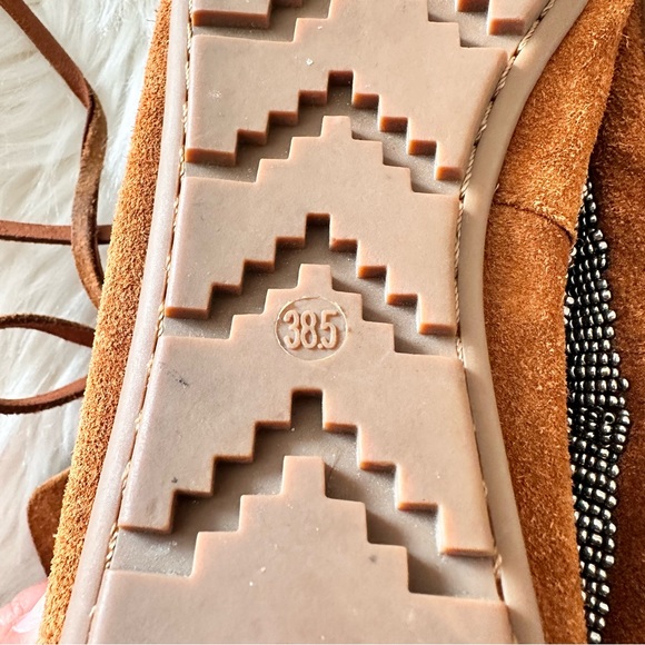 HOUSE OF HARLOW 1960 MADDIE MOCCASIN BOOTIES - Picture 11 of 12